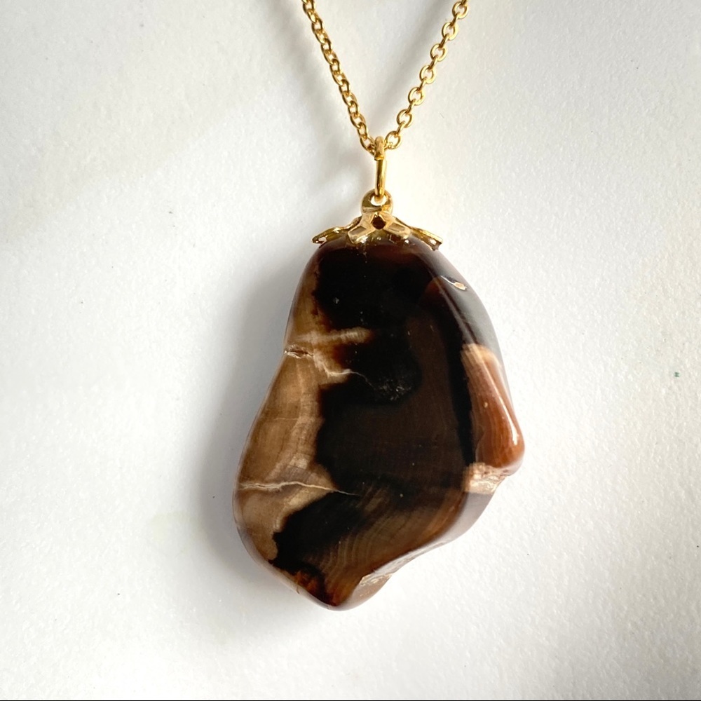 Vintage Polished Natural Stone on Premiere Designs Chain
